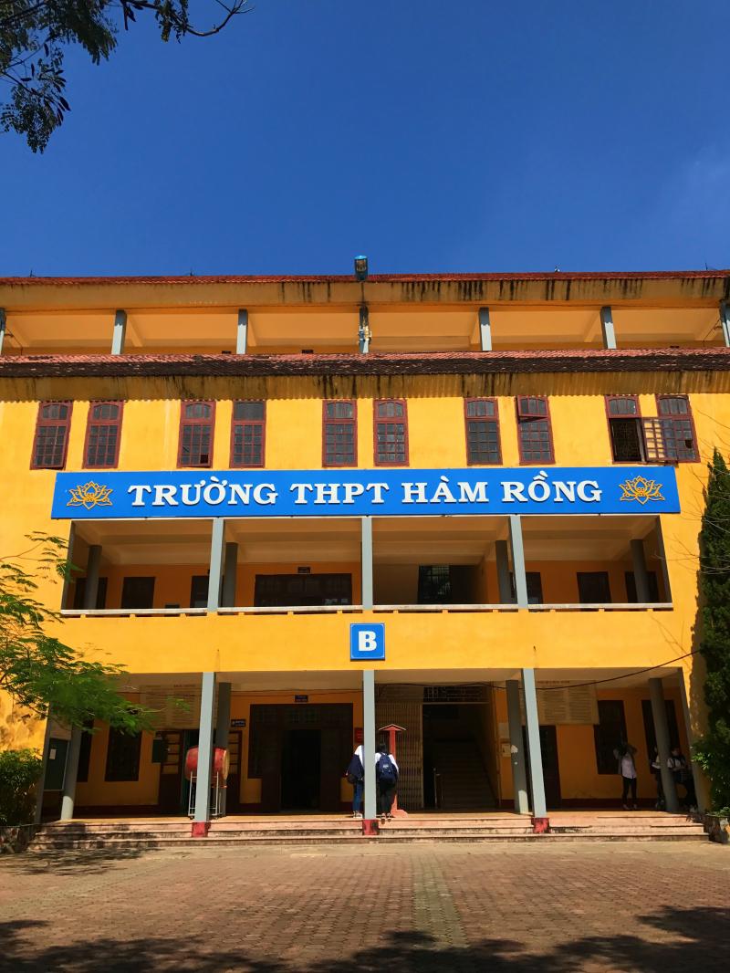 Trường THPT Hàm Rồng