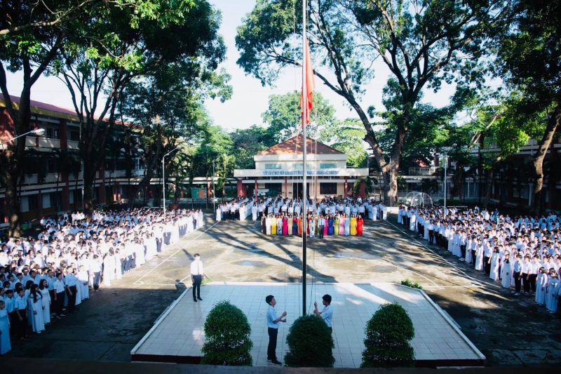 Bài văn thuyết minh về đồng phục học sinh hay nhất - Bài văn mẫu số 6