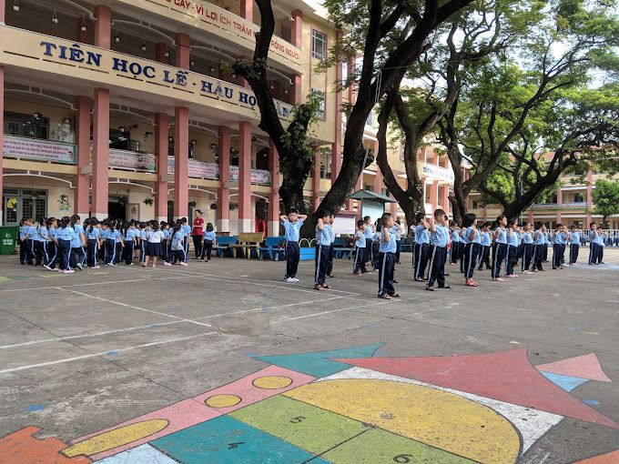 Trường Tiểu Học Đoàn Thị Điểm