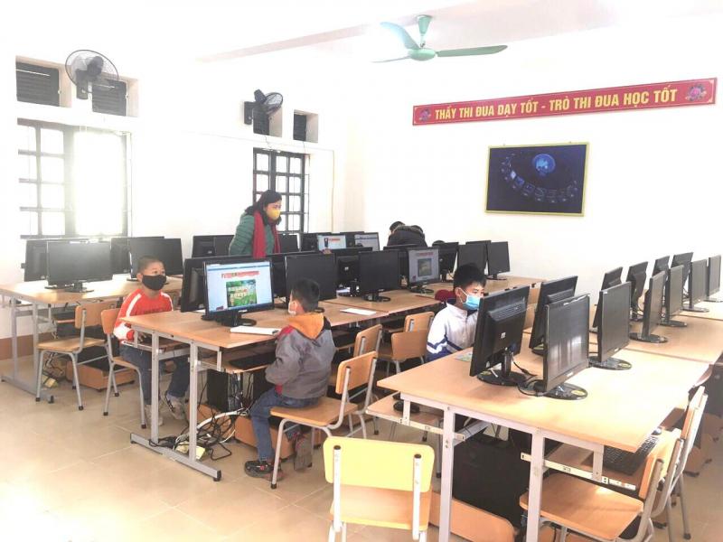 Trường Tiểu học Dương Quang