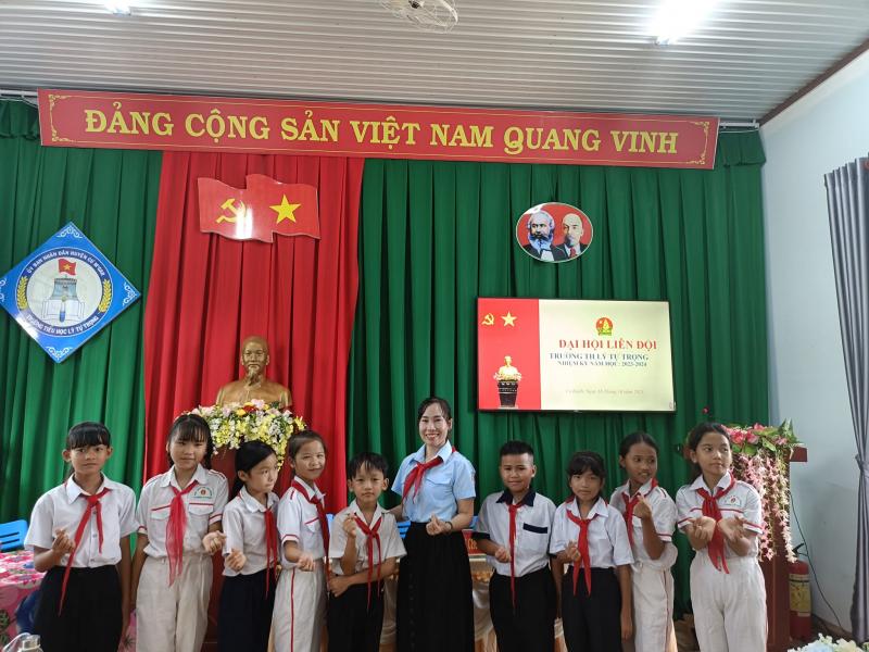 Trường Tiểu học Lý Tự Trọng