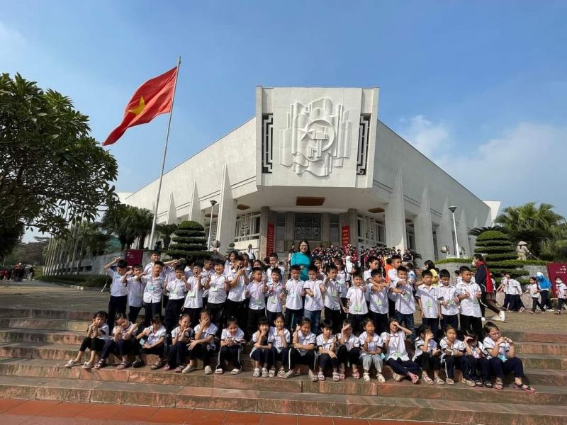 Trường Tiểu học Phú Minh