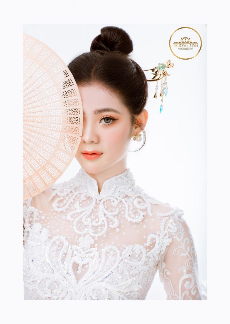 Trương Tịnh Bridal - MakeUp Academy