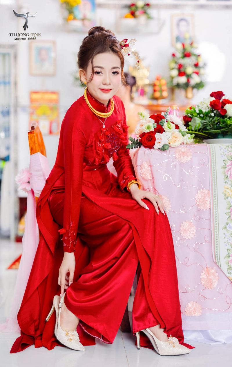 Trương Tịnh Bridal - MakeUp Academy