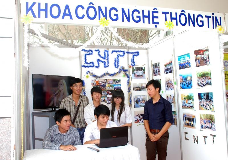 Trường trung cấp nghề Đồng hồ - Điện tử - Tin học Hà Nội