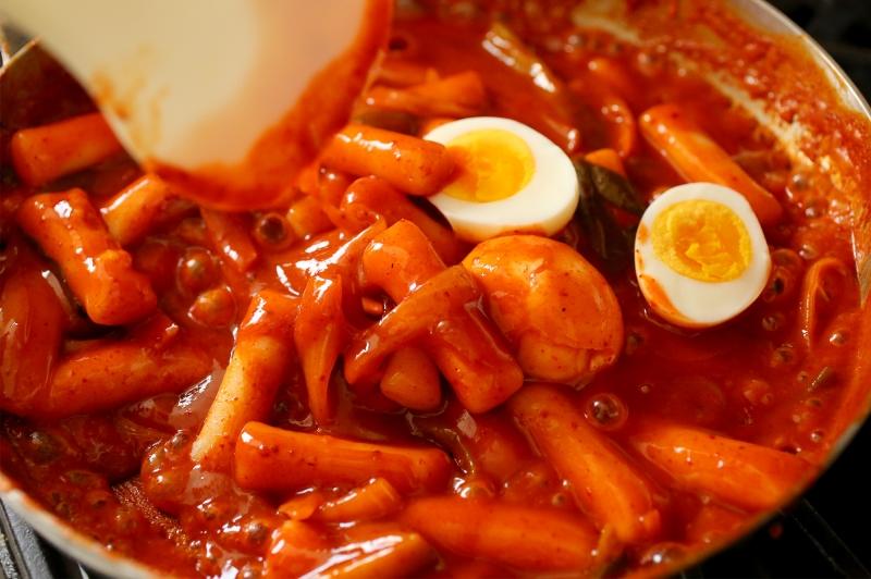 Món ăn đường phố hấp dẫn nhất ở Hàn Quốc mà bạn không thể bỏ qua
