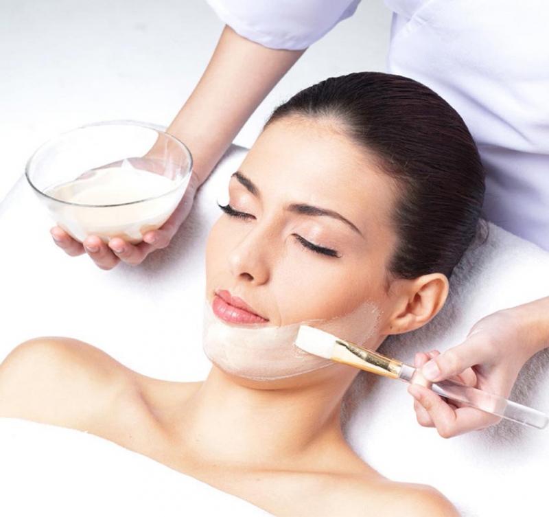 Thời điểm này các bạn nữ nên đến các spa để chăm sóc da.