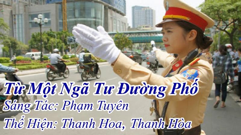 Từ một ngã tư đường phố