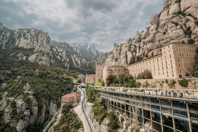 Tu viện Santa Maria de Montserrat - Tây Ban Nha