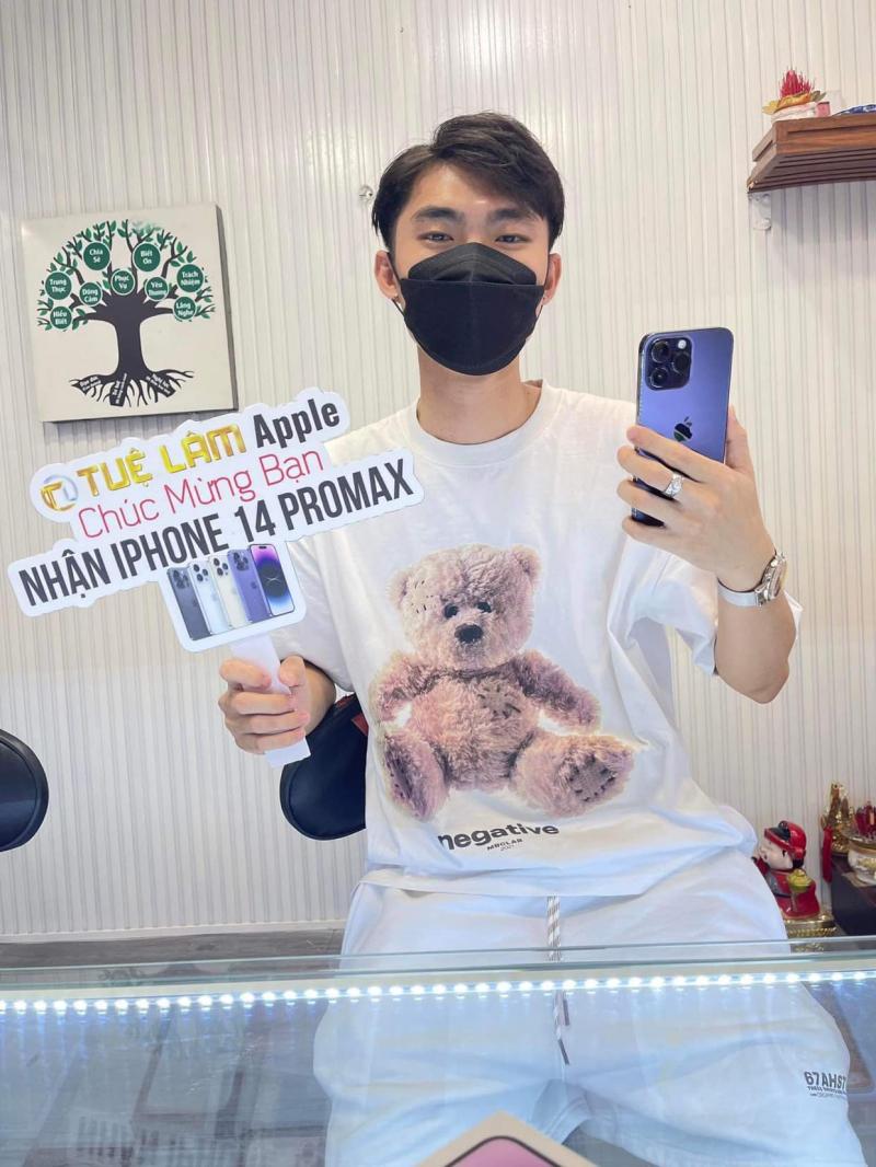 Tuệ Lâm apple