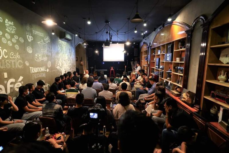 Tượng Cafe Acoustic