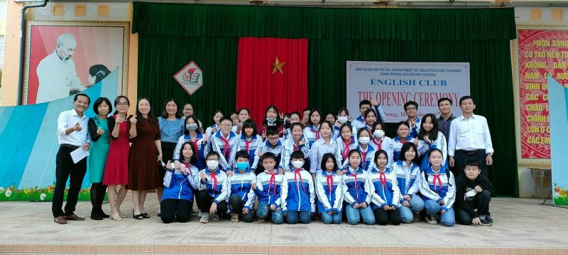 Trường THCS Đông Phong