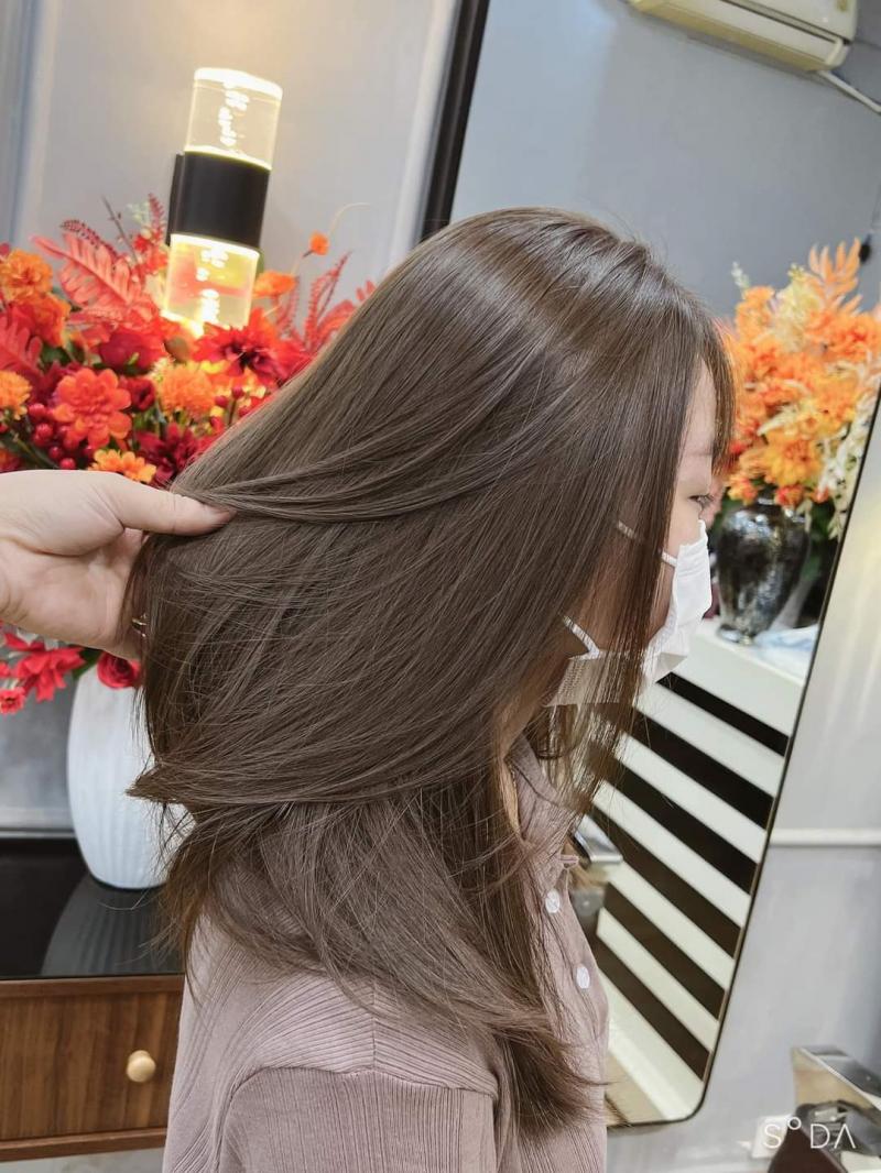 Tuyến Nguyễn Hairdressing