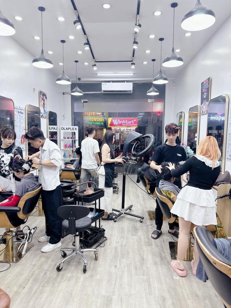 Tuyết Phan Hair Salon