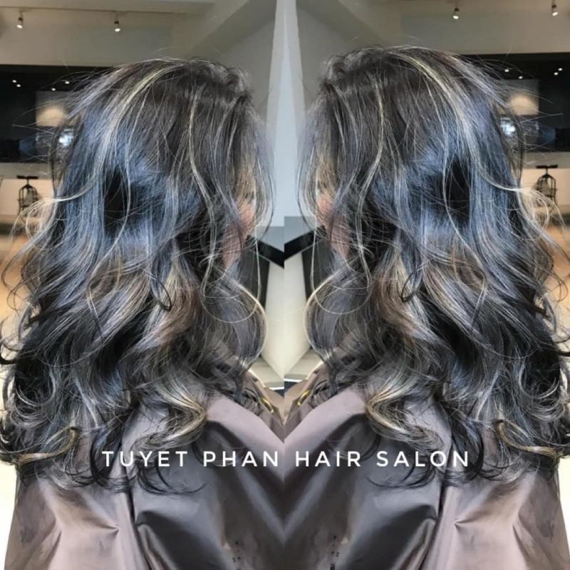 Tuyet phan Hair salon