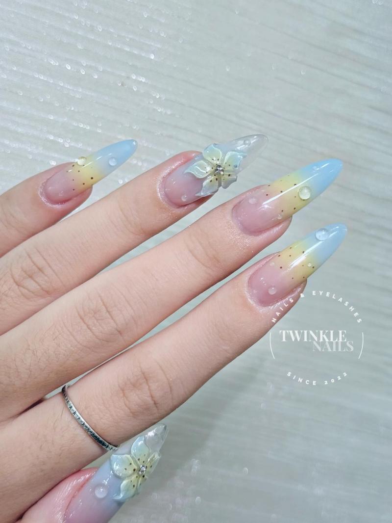 Twinkle Nails