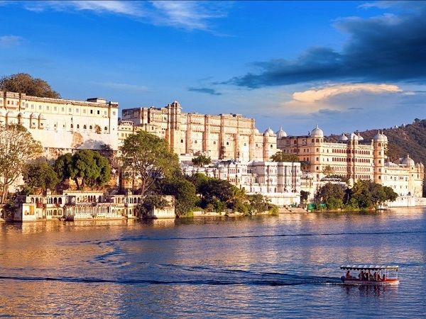 Udaipur như một bức tranh thiên nhiên sinh động