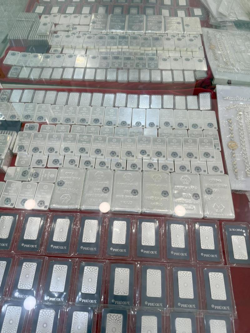 Vàng Bạc Kiên Thơm