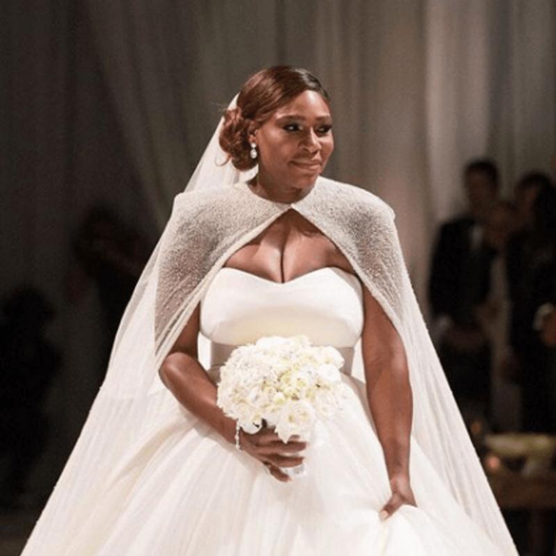 12 bộ váy cưới đắt nhất lịch sử