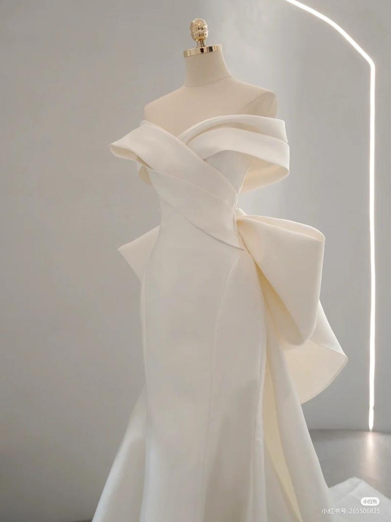 Váy cưới ngắn phi trơn đơn giản phong cách hàn quốc