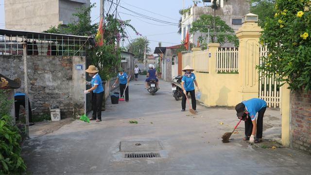 Vệ sinh thôn xóm sạch sẽ để tiêu diệt muỗi hiệu quả