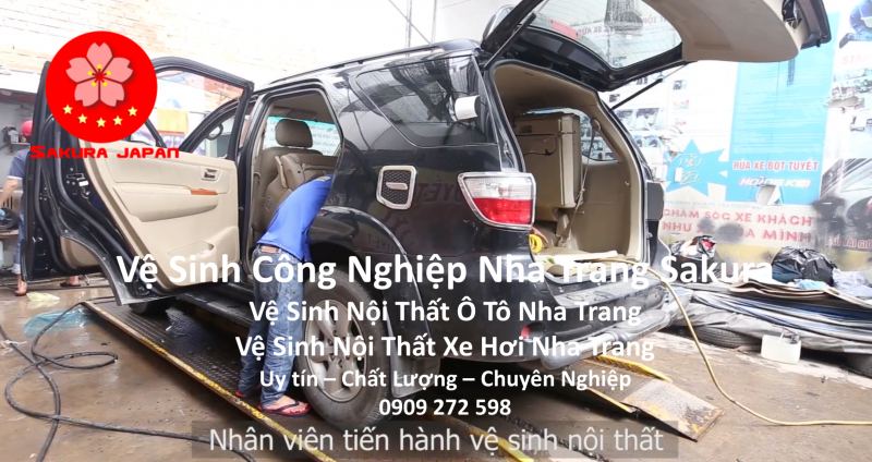 Dịch vụ vệ sinh nội thất ô tô uy tín nhất tại Nha Trang