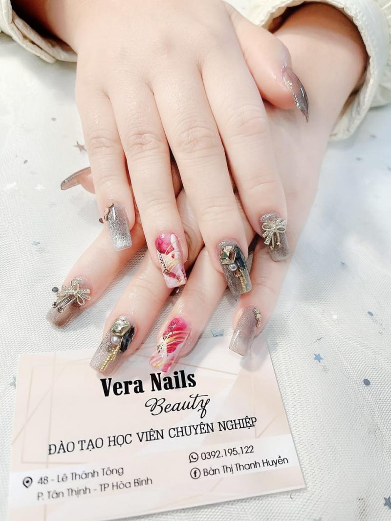 Vera Nails (Bàn Thị Thanh Huyền)