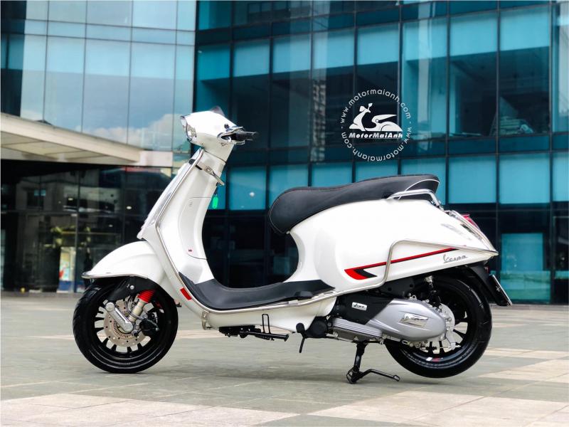 Vespa Sprint 2021