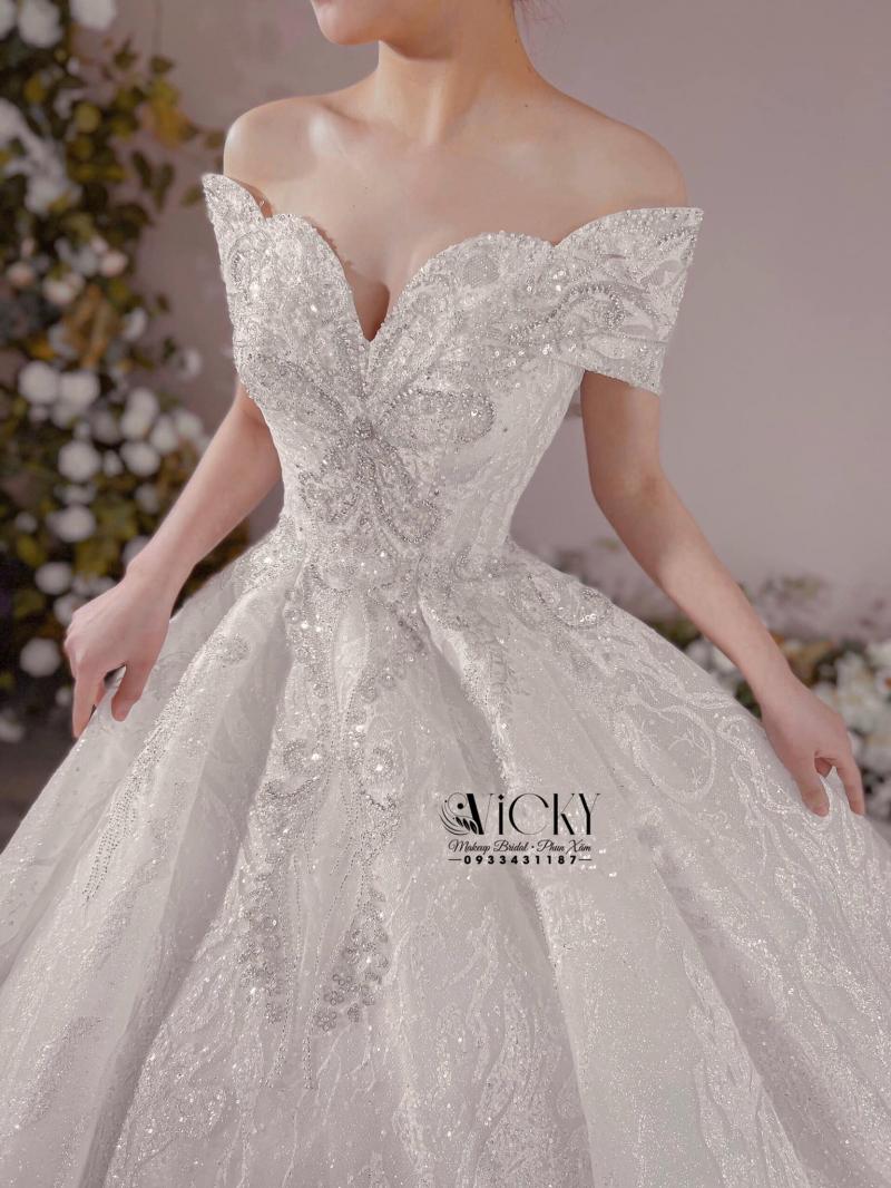 Vicky Lee Bridal