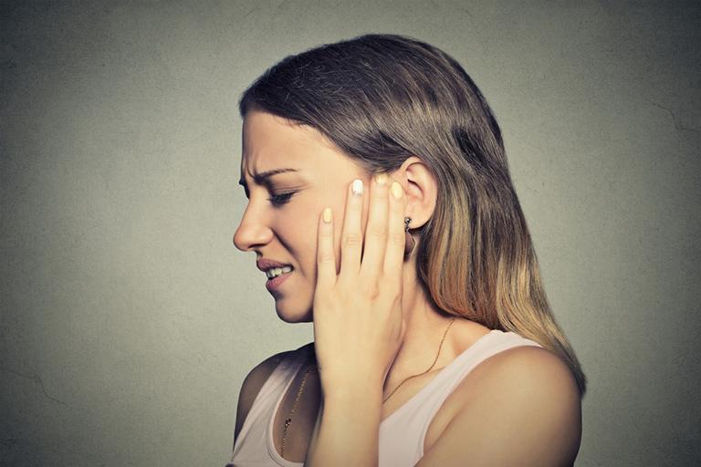 Viêm tai ngoài ảnh hưởng đến thần kinh