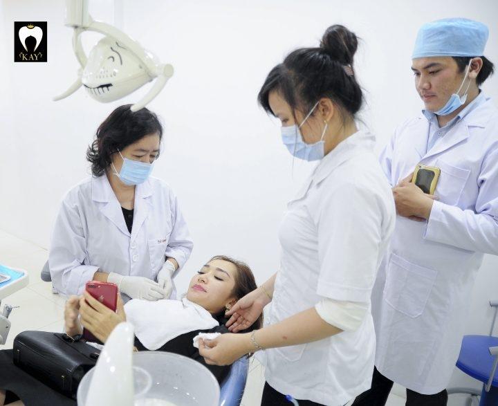 Đội ngũ bác sĩ và nhân viên giỏi, giàu kinh nghiệm tại Kay Dentist