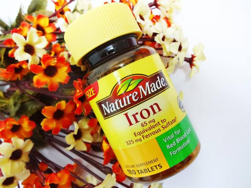 Viên uống bổ sung sắt nature made iron 65mg nhanh chóng cung cấp hàm lượng sắt cần thiết mỗi ngày cho cơ thể phát triển bình thường và khỏe mạnh.