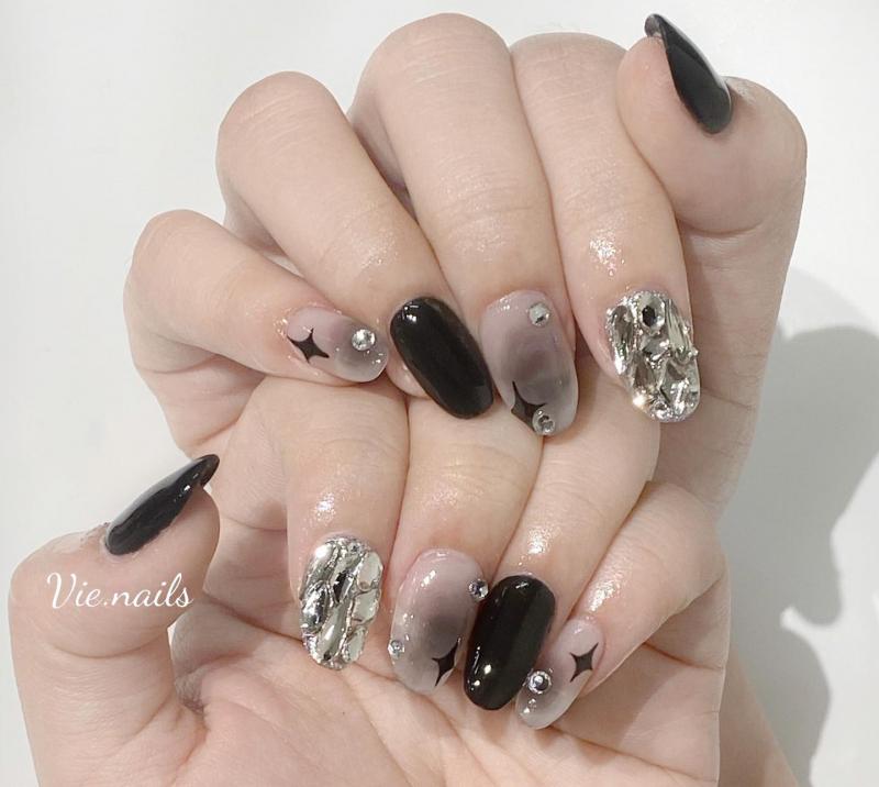 Vie.nails