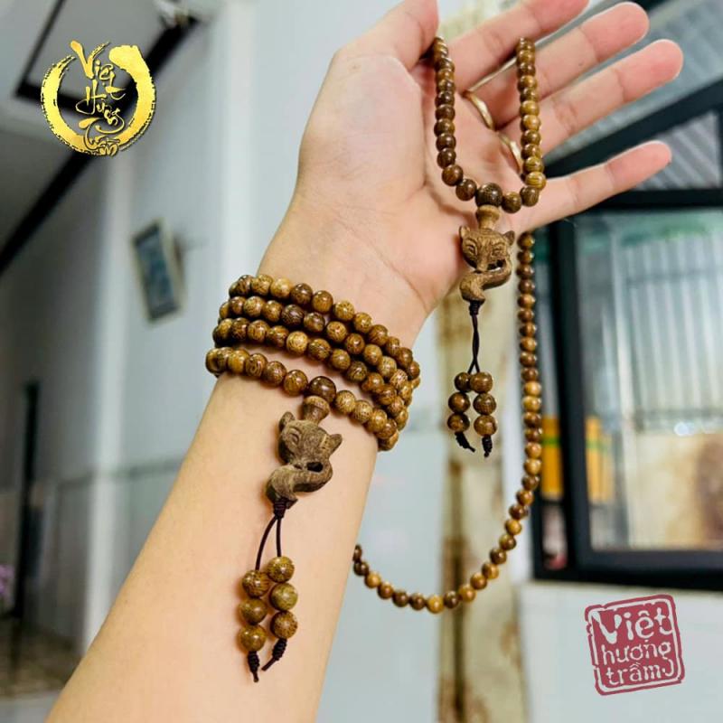 Việt Hương Trầm