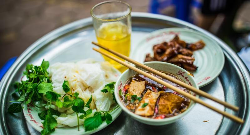 Món ăn đường phố của Việt Nam