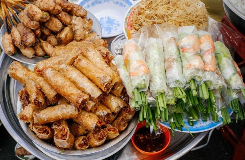 Món ăn đường phố của Việt Nam