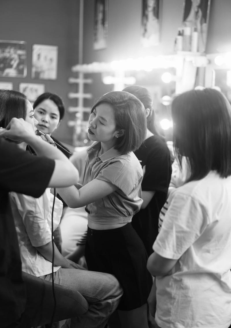 Việt Nguyễn Make Up Artist