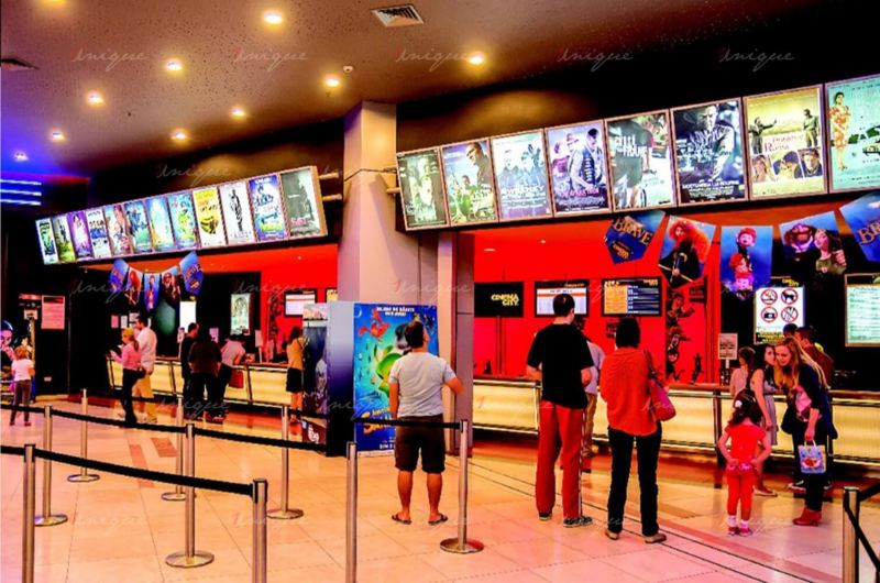 Việt Phú Cinema thu hút lượng lớn khán giả