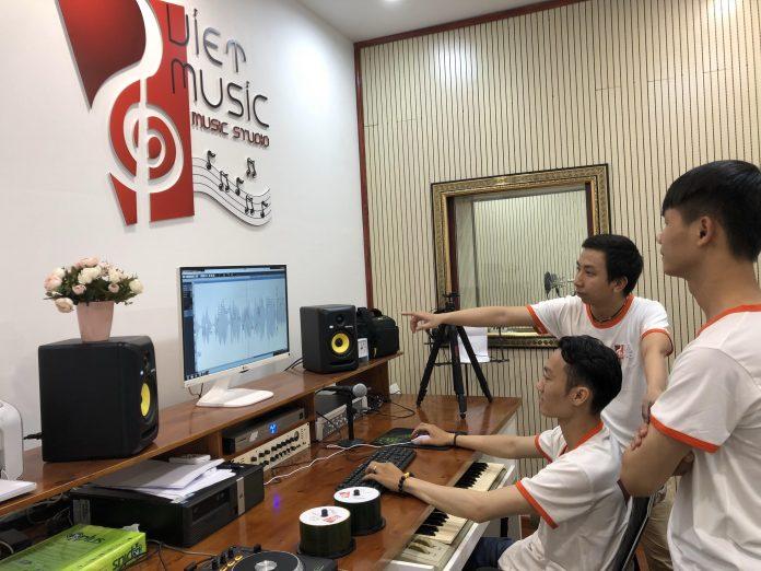 Phòng thu VietMusic Studio