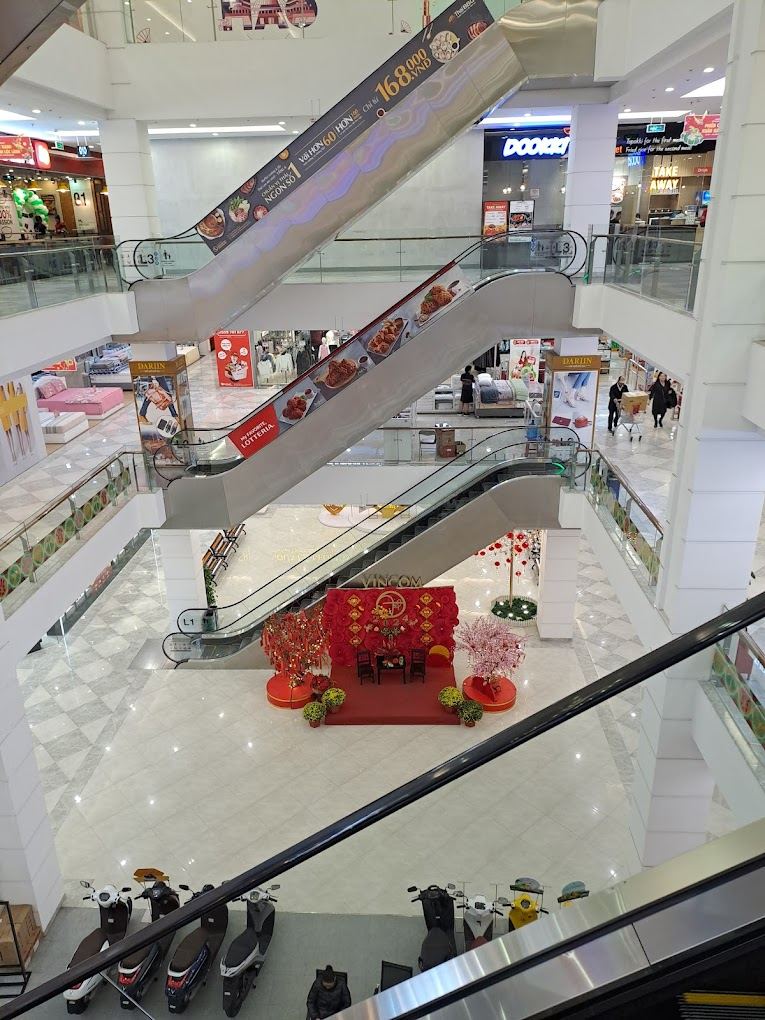 Vincom Plaza Cẩm Phả về đêm