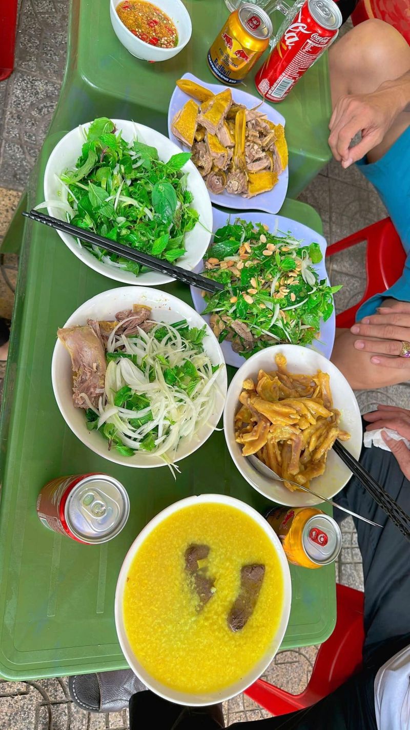 Vịt cỏ Bà Toàn