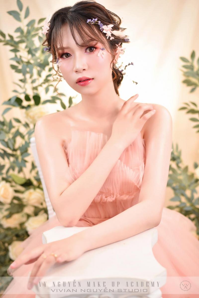 Vivian Nguyễn Makeup Store & Studio