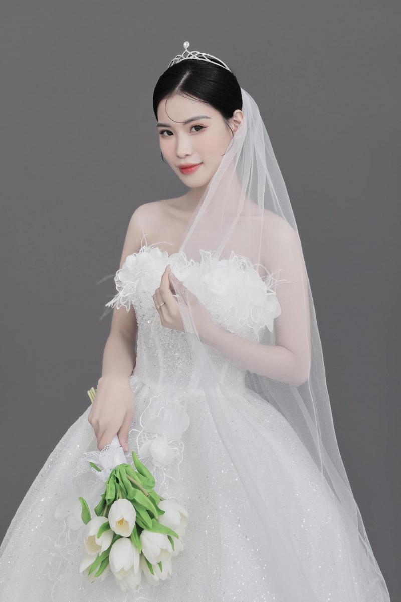 Võ Thuỳ Makeup - TC Wedding Studio