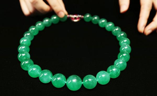 Vòng cổ Hutton-Mdivani Jadeite