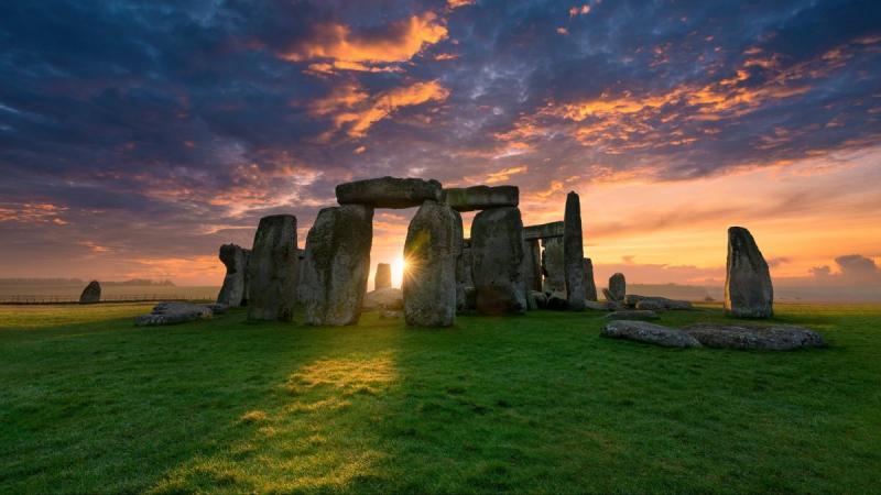 ﻿Vòng tròn đá Stonehenge