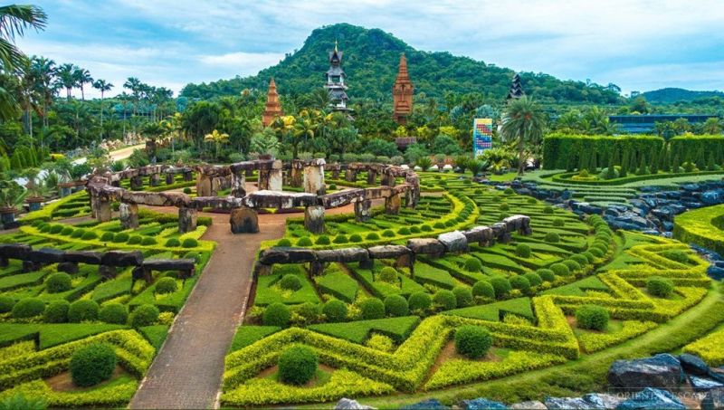 Vườn Suan Nong Nooch tại Thái Lan