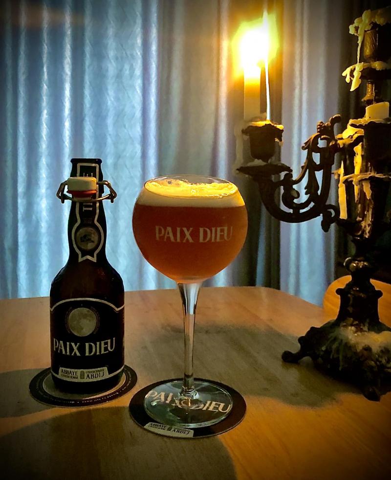 Vương Quốc Bia Bỉ Beer & Barrel