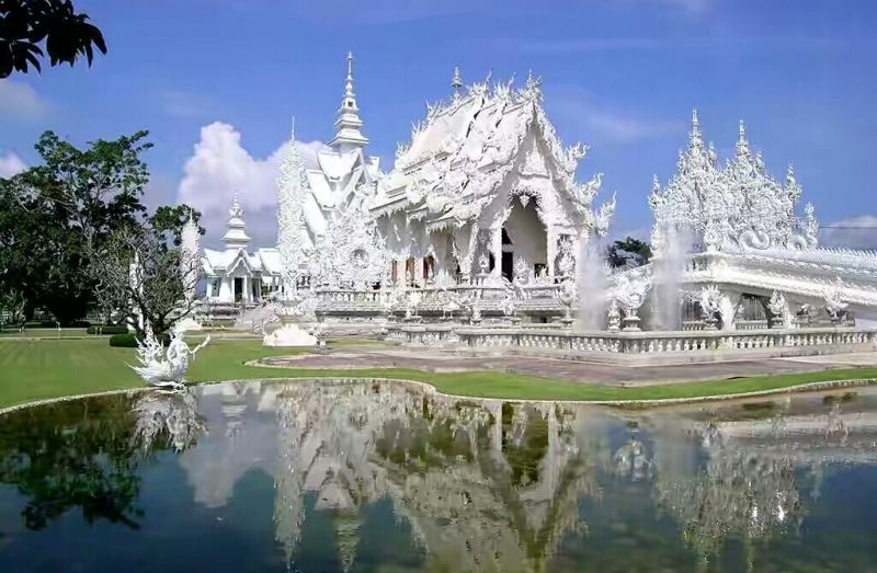 Wat Rong Khun- Thái Lan