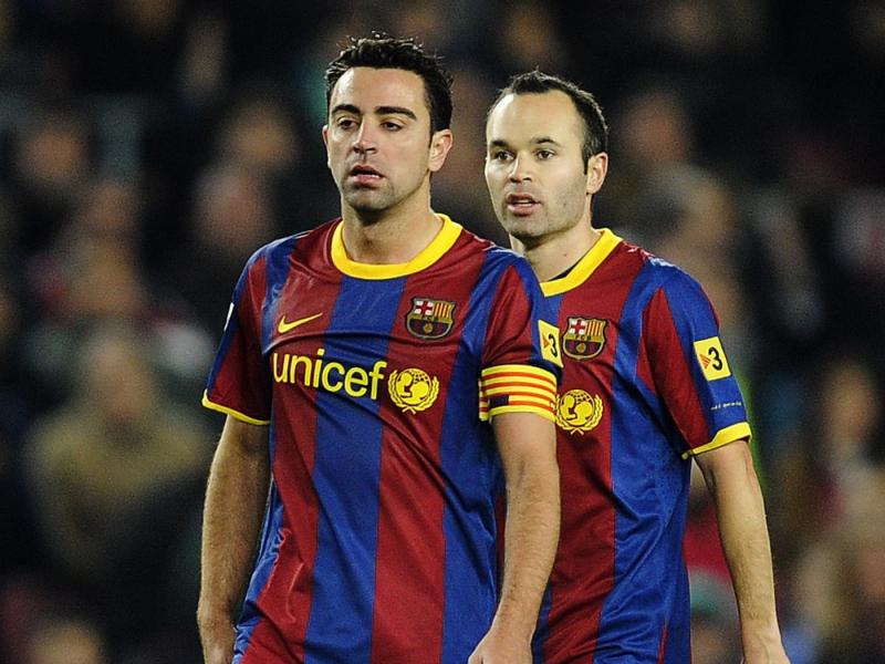 Xavi Hernandez và Andreas Iniesta