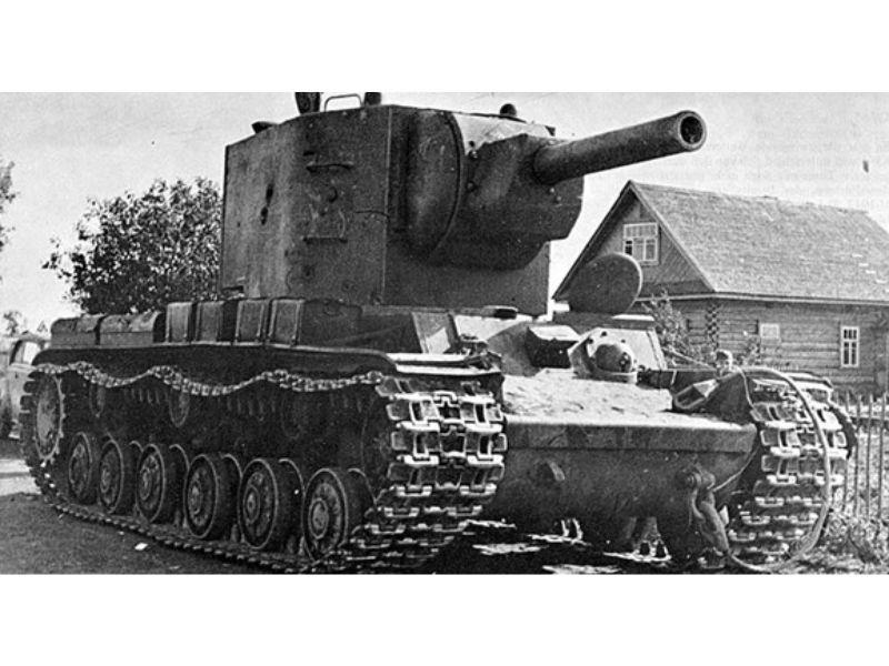 Xe tăng Kliment Voroshilov 2 (KV-2)